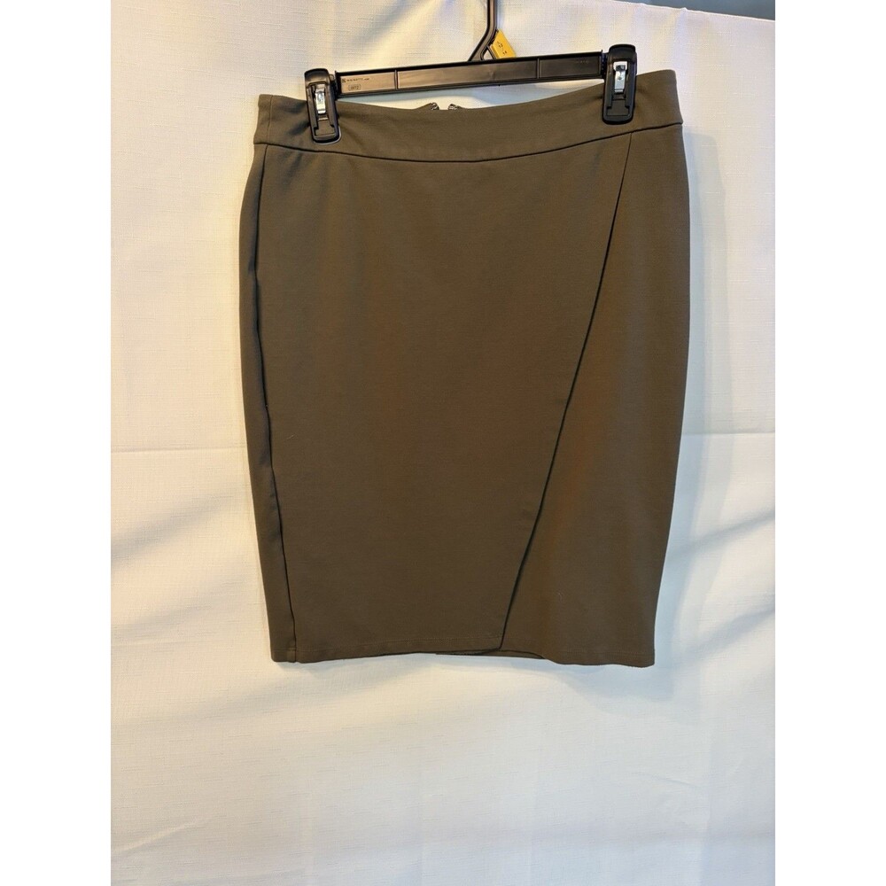 Liz Claiborne Women's Green Solid Knit Pencil Skirt, Knee Length, Size 4